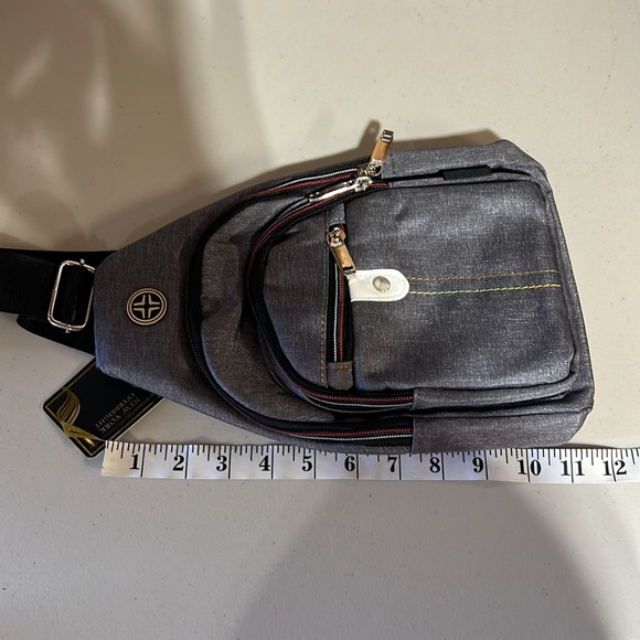 🆕Everbright Sport Sling Bag Outdoor Mountain High Crossbody Colorful Stitching - Picture 10 of 11